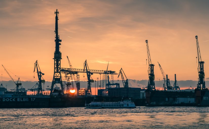 hamburg 2539953 1920 1 825x510 1